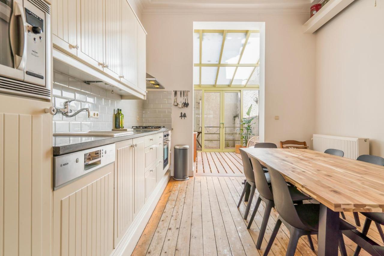 Characterful Town House Promenade, Fish Market, Apartment Ostend